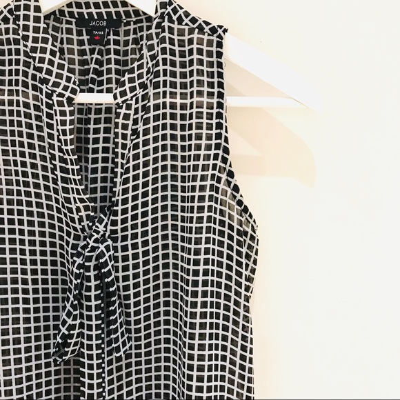 Neck Tie Top Size XS - Picture 3 of 8